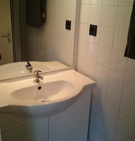 Appartement Marguerite T3 Avec Garage Et Jardin Privé
